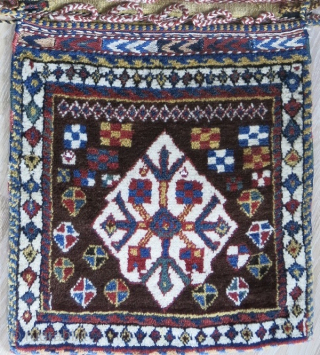 Qashqai collectors' wonder. 
This is imho a very rare and beautiful Qashqai Gabbeh khorjin. 
Cm 50x125 ca. Datable back to the 4th quarter of the 19th century.
The rarity is first of all  ...