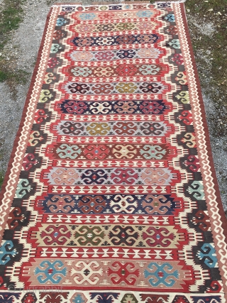 Gocmen kilim. Cm 140x285. Vintage. Very good weaving with no difference between front and back.                  