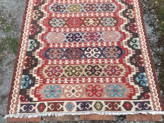 Gocmen kilim. Cm 140x285. Vintage. Very good weaving with no difference between front and back.                  