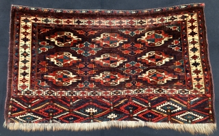 Turkmen Yomut super cuval. 3rd q 19th c. Liver background, very detailed pattern with 9 great main guls, lovely side guls, insect border, marvelous colors, good condition, full pile.    