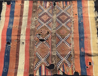 Yet one more Anatolian tribal culture cuval. Cm 120x156. 1880/90sh as we can see from the presence of the fuchsine. Wool, cotton and even some metal thread. Great colors. Condition issues as  ...