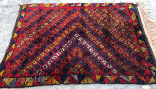 YATAK or SLEEPING/BED RUG.
Use it as meditation or yoga rug.
This vintage or older Yatak/sleeping rug is from Konya area. 
Size is cm 132x186. Great size, great, unusual pattern.
High pile, lovely color combination,  ...