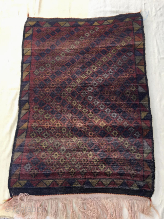 YATAK or SLEEPING/BED RUG.
Use it as meditation or yoga rug.
This vintage or older Yatak/sleeping rug is from Konya area. 
Size is cm 132x186. Great size, great, unusual pattern.
High pile, lovely color combination,  ...