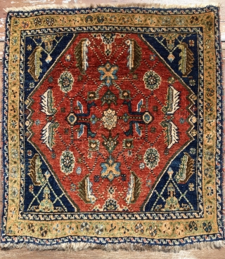 Qashqai pile khorjin bag face. Cm 60x64 ca. 1890/1910. Beautiful, proportioned, interesting. Natural dyes. In good condition. The numbering on the back might be either the cataloging of the Perez gallery in  ...