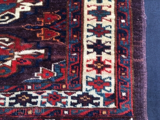 
Insect border Turkmen Yomut super cuval. 
The size is cm 81x134. Age is imho 1860/1880. 
Liver background, very detailed pattern with 9 great main guls, lovely side guls, insect border, marvelous colors,  ...