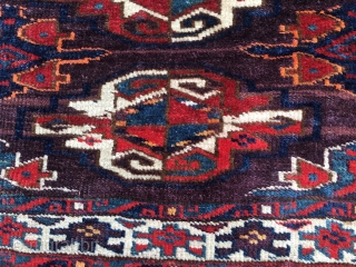 Closing down of the Turkmen section of my collection.
I have decided to get rid of all Turkmen trappings/rugs/various at lowest prices ever and concentrate on other tribal groups, like the Sinanli, Shahsavan,  ...