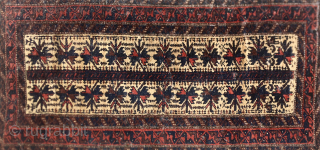 Baluchi balisht/bag/cushion.
See the two horses in the lower part?!
Early 20th century.
Size is cm 50x80 ca.
Extensively used, but still in good condition.
Sweet and beeautiful.
Please email carlokocman@gmail.com

        