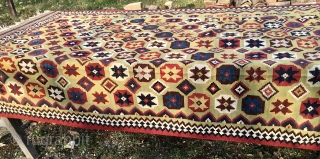 This is a great Qashqai kilim. Because of the pattern i call it "Diamond Qashqai" or, due to its background story "Kabul Qashqai". Size is cm 297x172 or ft 9.74x6.64. Age should  ...
