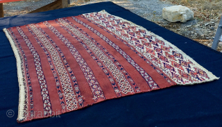 Turkmen on the go! Closing down Turkmen section, cost price & below cost.
Turkman Tekke Ak Cuval. 
Cm 70x130. 
Over a 100 y old. 
In good condition. 
Getting rare…very rare.
    