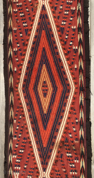 Turkmen on the go!
Closing down Turkmen section, cost price & below cost.
Turkmen Yomud yurt band piece. Cm 35x93. 
Early 20th century or before. 
A very nice decorative tribal art item. 

Please email  ...