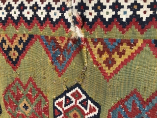 Wonderful Qashqai kilim. Cm 160x304. Second half 19th century. Natural, deep saturated, great, unusual green color. Condition issues apply as you can see from the photos. Good deal for a skilled restorer  ...