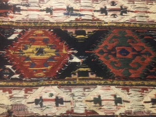 Super Shasavsan sumack mafrash end panel. Cm 44x55. Over 100 years old. Very fine weave, among the very best by this great group. Fantastic, deep saturated natural colors. See the greens, the  ...