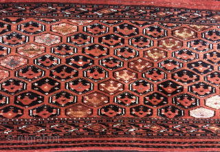 GoodbY Turkmen! Goodby Saryk!
Closing down Turkmen section.
Every item will be discounted by 50% or sold at cost and below cost price.

Turkmen Saryk torba. Cm 33x106 ca. Datable 1880/1890. Very nice drawing. Shinly  ...