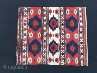 Shahsavan beautiful & rare full bag..
Cm 81x98 or 81x196 open. Datable to the end of the 19th century.
Wonderful natural colors. Madder red, indigo blue, white is wool. Three main flat weave strips  ...