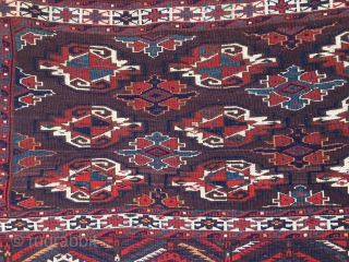 Insect border Turkmen Yomut super cuval. 3rd q 19th c. Liver background, very detailed pattern with 9 great main guls, lovely side guls, insect border, marvelous colors, good condition, full pile.  