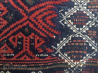 Baluchi sumack khorjin bag face. Cm 43z53. Early 20th century. Great tight weaving. Wonderful graphics. Lovely natural deep colors.              