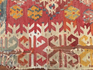 I bought this wrecked kilim 'cause I liked it with the idea of having it restored one day. More than 30 years passed by and I haven't done anything. Anatolian, wool, cotton,  ...