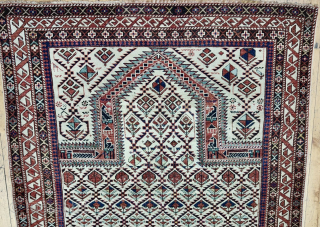 Shirwan Marasali prayer rug. Cm 119x148. Datable to the 3rd quarter of the 19th century, most probably 1870/1890. Condition issues: some old, well done restorations, even low pile, in good condition. Sale  ...