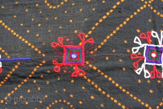Rabari Banjara wedding shawl. Kutch, Gujarat. Vintage. Cm 285x100 ca. Beautifully, heavily embroidered ends in Keith Haring style Who copied or got inspired? Good condition. Lovely as a spread, on a sofa  ...