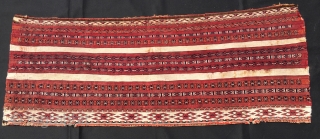 Tekke Ak torba. Cm 34x87. Antique, datable 1880, great cochineal, cotton, fine, precise drawing, good condition, beautiful.
                