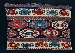 Wonderful Top Shahsavan reverse weft less sumack mafrash end panel. 
Size is cm 40x55 ca. Datable 1870/1890. 
Very, very fine weaving. 
Great crab pattern. 
Lovely deeply saturated natural colors. Note the aubergine  ...