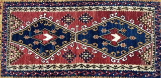 ❤️Wonderful Yahyali Kilim
❤️Wonderful natural deep colors
❤️Wonderful two med pattern
❤️Wonderful condition
❤️Wedding Present?

Beautiful Yahyali kilim, Central Anatolia. Turkey. Cm 105x175. 4th q 19th c. The presence of fuchsine somehow confirms dating. Pattern with two  ...