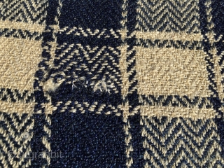 Shahsavan (Mianeh?) jajim/blanket. Cm 215x215 ca. Late 19th, early 20th c. Four widths sewn together. Checkered pattern. Very fine wool. Very fine weave. Natural white and indigo blue dyed wool. Two weaker  ...