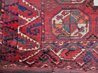 Early 19th century, probably at the time when the Ersari "swallowed" the Salors…….. A great, colorful main rug fragment. Cm 94x175. Great colors, great pattern.        