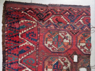 Early 19th century, probably at the time when the Ersari "swallowed" the Salors…….. A great, colorful main rug fragment. Cm 94x175. Great colors, great pattern.        