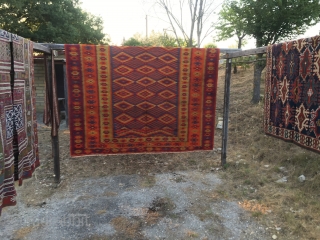 Wonderful one piece kilim from Tracia of great size: cm 315x390. Very interesting piece in good condition with real minor condition issues but great aesthetical values. Acquired 30/40 years ago from a  ...