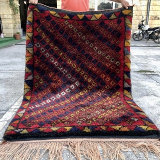 This Yatak or sleeping rug is from Konya area. Size is cm 132x186. Great size, great, unusual pattern. High pile, lovely color combination, very good condition. Colors: imo some are natural, some  ...