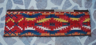 Uzbekh Ghudjeri fragment, late 19/early 20th century, cm 36x112, gorgeous colors, see pics for details: http://www.facebook.com/media/set/?set=a.10150347200789258.397668.358259864257&type=1
See my other items on facebook: http://www.facebook.com/media/albums/?id=358259864257



           