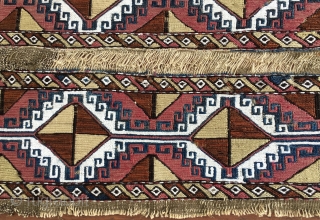 Anatolian cuval or storage bag. Sumack center part. Cm 50x95 ca. 1880/1890. Great pattern with eight hooked medallions. Lovely colors. Not exp.           