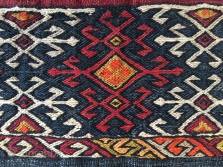 Coarse, wild, tribal East Anatolian cuval. Cm 110x115 ca. Early 20th c. Not exp.                   