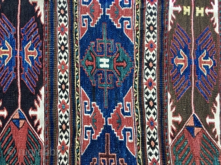 Shahsavan Eagle sumack mafrash end panel. Cm 44/49X57. Datable 1880/1890sh. Rare eagle pattern. Very fine and very very tight weave. White is cotton. The colors are magnificent, natural and deeply saturated: chestnut,  ...