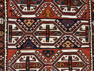 Khyzy or Xizi ----------- 
Azerbaijan sumack khorjin bag face. 
Cm 43x49. Late 19th, early 20th century, so 100 to 120 years old. 
North east of Baku. 
Beautiful, rare, proportioned, collectable. 
Most colors  ...