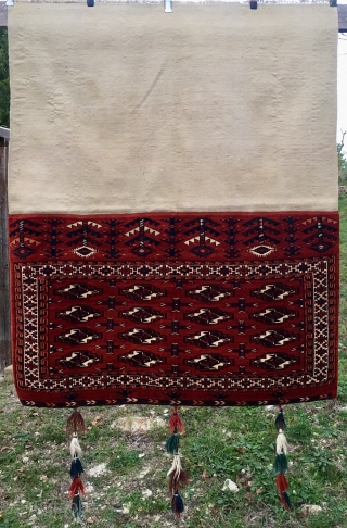 Beautiful Turkmen Yomut 16 gul festival cuval with original back side. With 3 rare tassels. In mint condition. Cm 70x120, cm 142x120 open. Deeply saturated natural colors: red, blue, black, brown, orange,  ...