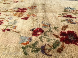 Flower vintage yatak or sleeping rug. Cm 140x240 ca. Datable 1920/1940. Central Anatolia, could be Karapinar. Very high pile. Beige field with blueish border. Condition issues: a couple of small moth holes  ...