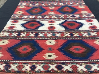 Shahsavan collectors only. Cm 81x98 or 81x196 open. Datable to the end of the 19th century. Wonderful natural colors. Madder red, indigo blue, white is wool. 3 main flat weave strips and  ...