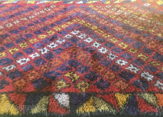 Yatak/sleeping rug from somewhere up on the Anatolian central plains, probably in between Cappadocia and Konya. Reckon vintage times. In great condition. A work of art more than a simple rug. Cm  ...