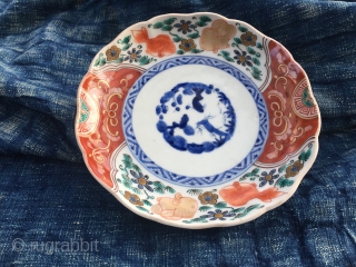Japan, Imari plate, diam cm 17 x 3 h. 1900 ca. Pattern with fish & plants. Good condition. Could the textile be older? Fyi I have a whole set of 6 plates.  ...