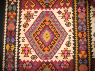 501 KARS AREA KILIM, EASTERN ANATOLIA, TURKEY, CM 430X150, BEAUTIFUL, LONG PIECE, EARLY 20TH CENTURY, IN GOOD CONDITION - 
DUE TO GALLERY CLEARANCE OF BIG SIZES THIS IS ONE OF THE MANY  ...