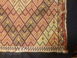 Anatolian zili yastik/cushion or bag
Cm 52X90
Wool on wool. A very fine work.
In good condition.
It’s actually a pillow like or bag. It’s woven with the zili or zilu technique on the front while  ...