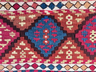 Enjoy the color power! Wonderful antique natural color Sinanli tribal group bag face. Eastern Anatolia. Cm 69x73. See the fantastic cochineal, the lovely madder red & orange, the bright yellow, the deep  ...