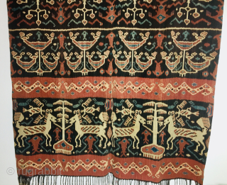 Sumba - Indonesia.
Man’s shoulder or hip cloth, called hinggi, it’s woven in two parts and the size is cm 135x230 ca. 
They were used in sets, one around the hips and the  ...