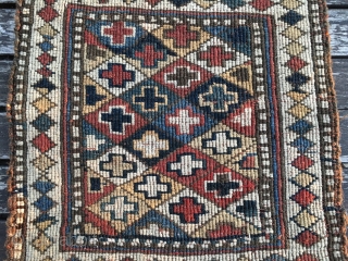 Shahsavan Sumack khorjin bag face. Cm 46x49 ca. End 19th, early 20th c. Beautiful colors, lovely pattern, sweet & beautiful. Ask for more pics & infos.
       