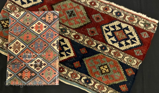 Wonderful Shahsavan Savalan Moghan kilim & sumack mafrash long panel.
Cm 44x109. Datable end 19th century or before.
Two rows with four hexagons each on red & blue ground.
Extra weft wrapping and ...