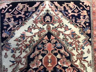 Nice Persian Farhan Malayer in good condition size is 4.7x6.9 (143cmx210cm)
any question ask,
                    