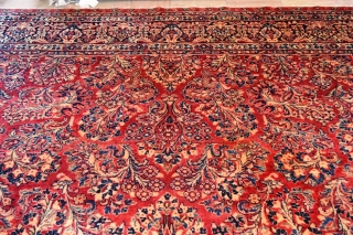 Persian Sarouk Circa 1920 painted in good condition full pile, All ready washed 
Size is 9 x 11.9 (275cm X 362cm)            