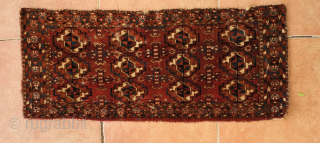 Turkmen Tekke mafrash, super fine with depressed warp. Former Ronnie Newman piece.
igo.licht@gmail.com                     